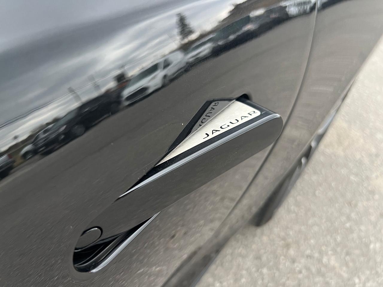 2020 Jaguar F-Type R-Dynamic - Photo #12