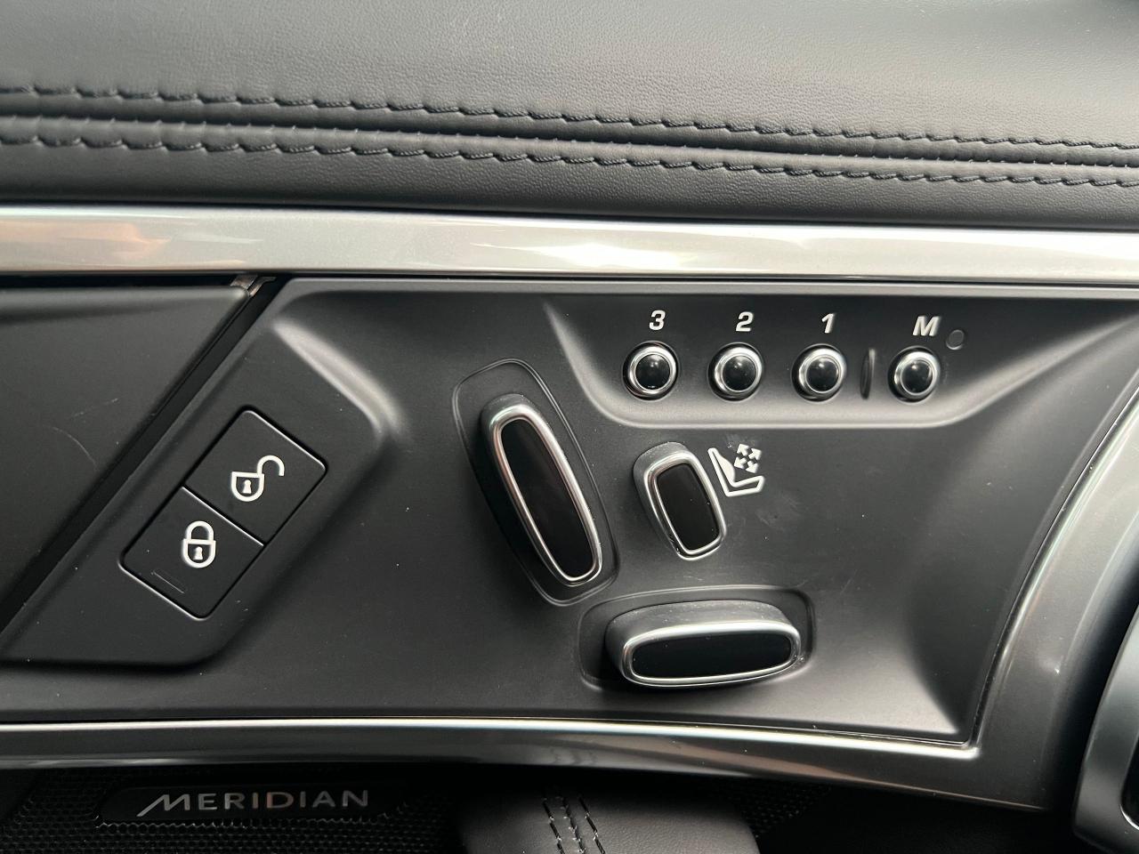 2020 Jaguar F-Type R-Dynamic - Photo #13