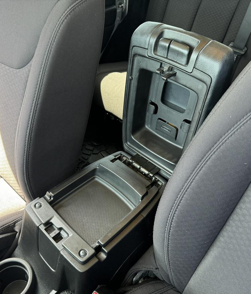 2014 Jeep Wrangler SPORT Photo