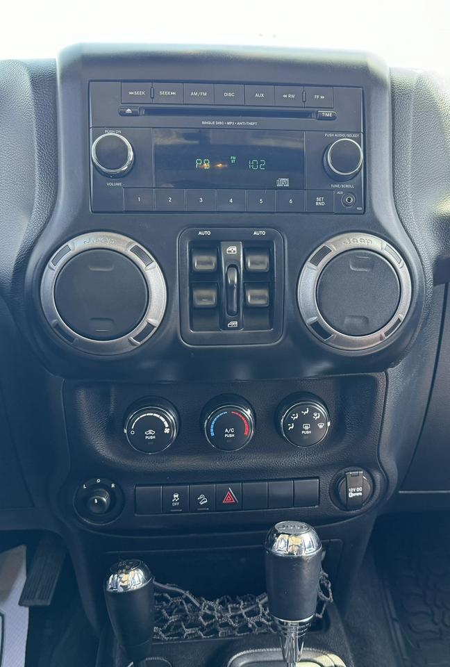 2014 Jeep Wrangler SPORT Photo