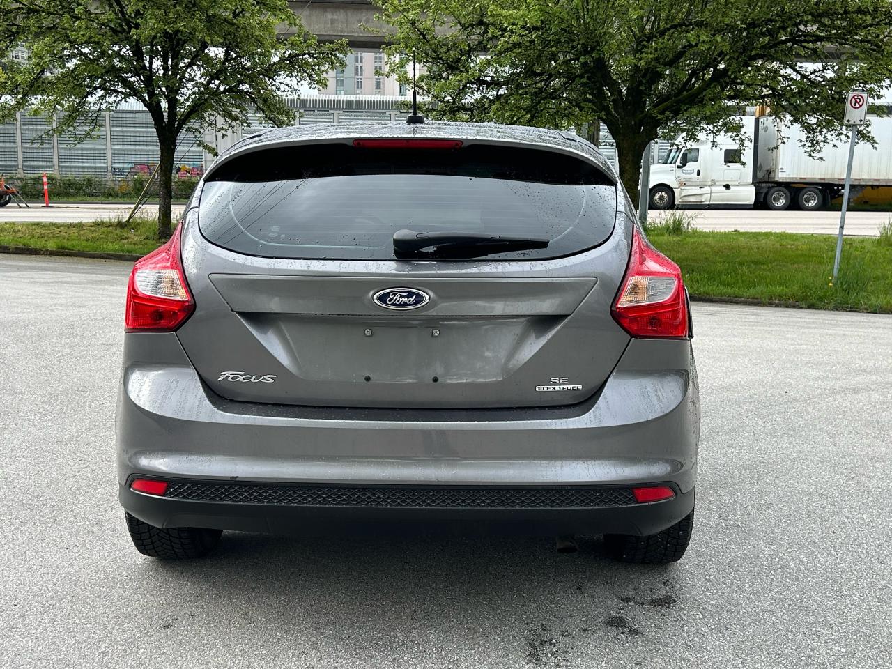 2014 Ford Focus SE - Photo #6