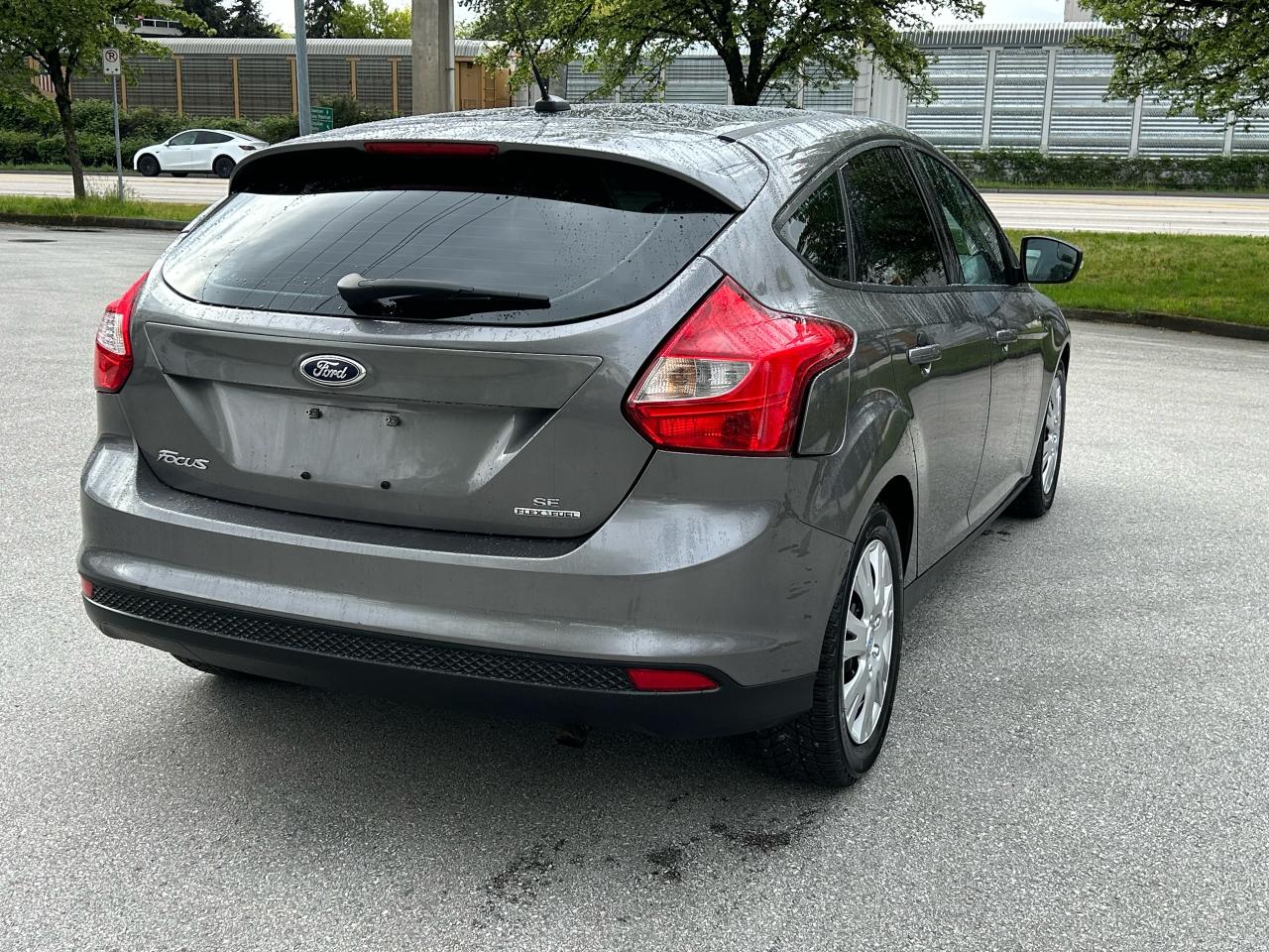 2014 Ford Focus SE - Photo #5