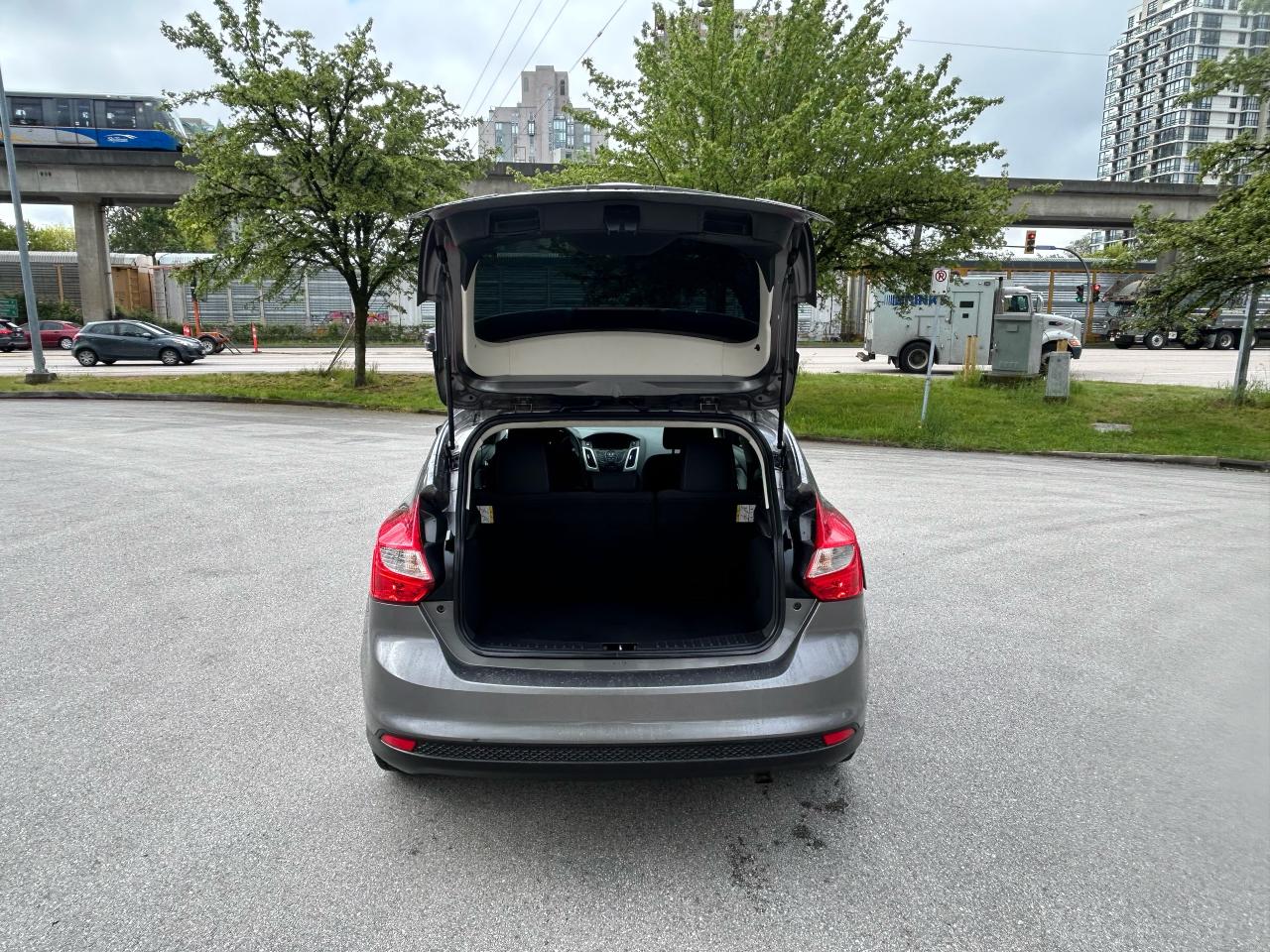 2014 Ford Focus SE - Photo #7