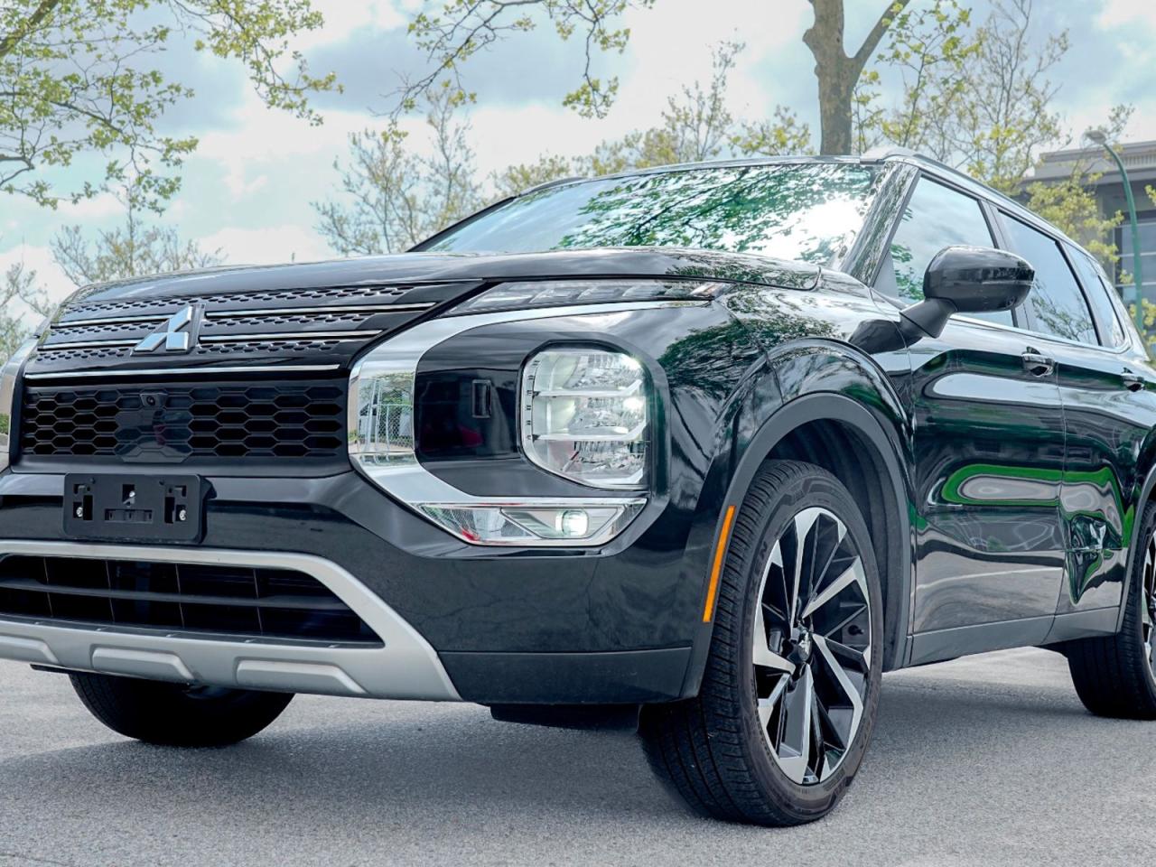 Used 2023 Mitsubishi Outlander  for sale in Coquitlam, BC