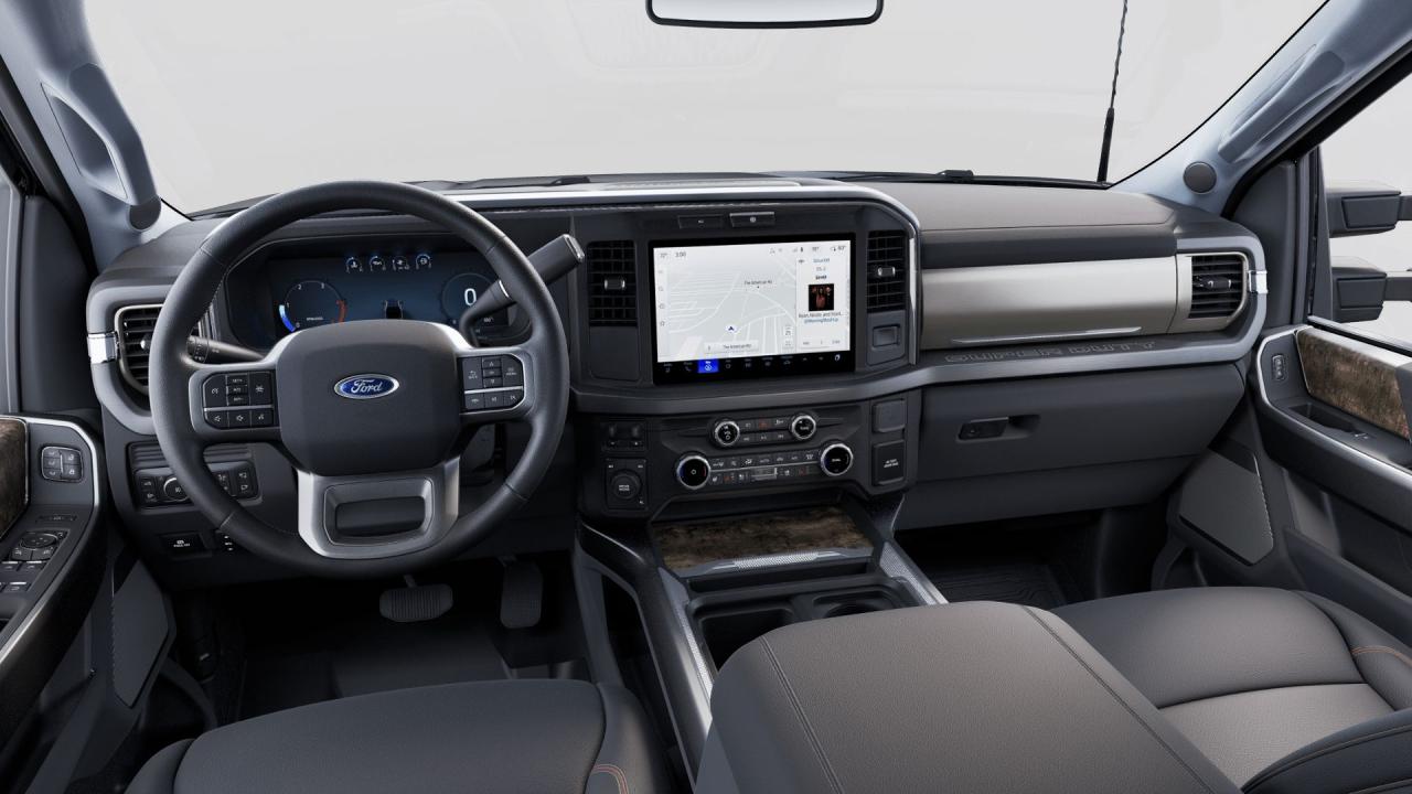 2025 Ford F-350 Super Duty DRW LARIAT Photo5