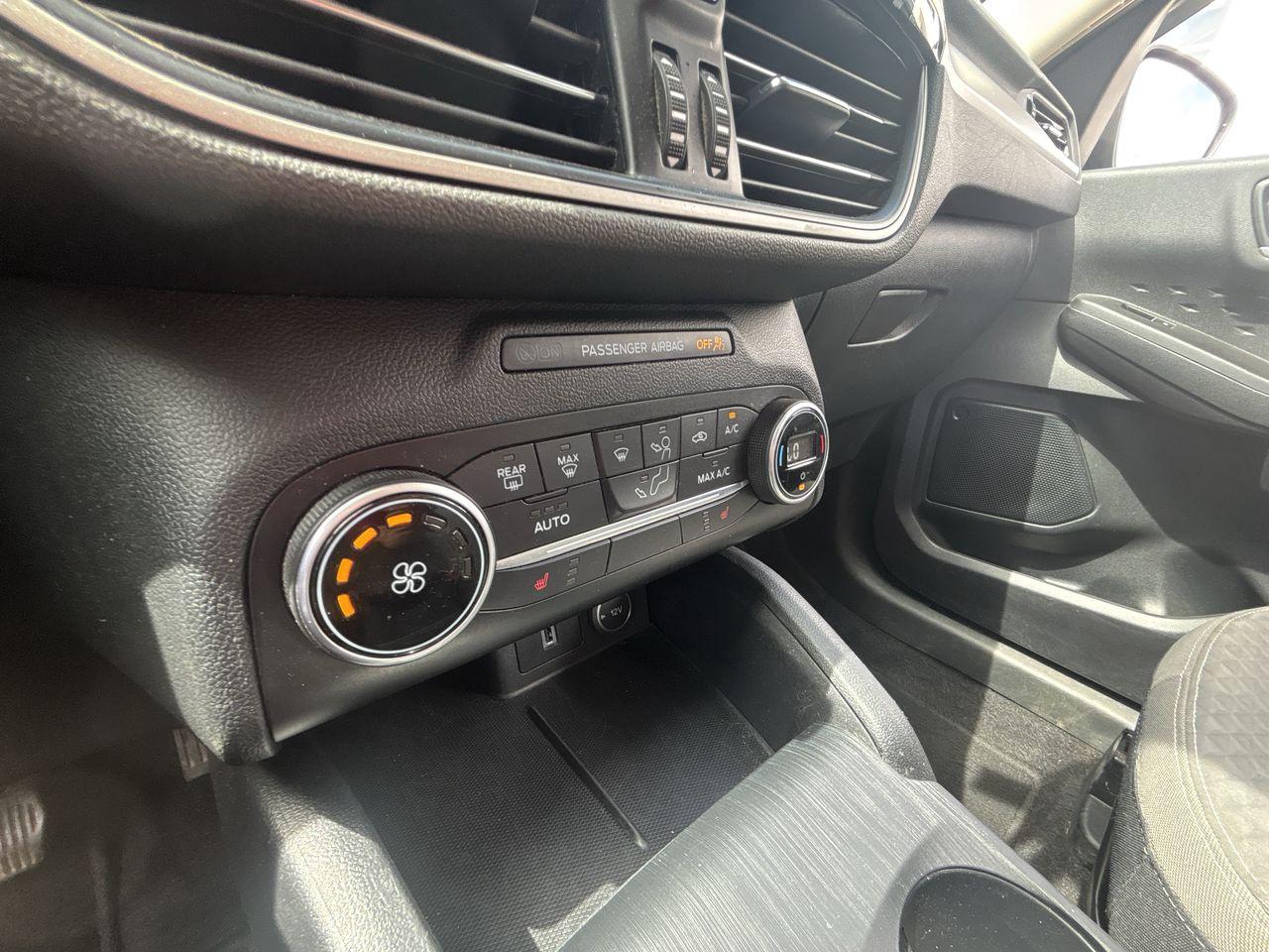 2020 Ford Escape SE AWD Photo5