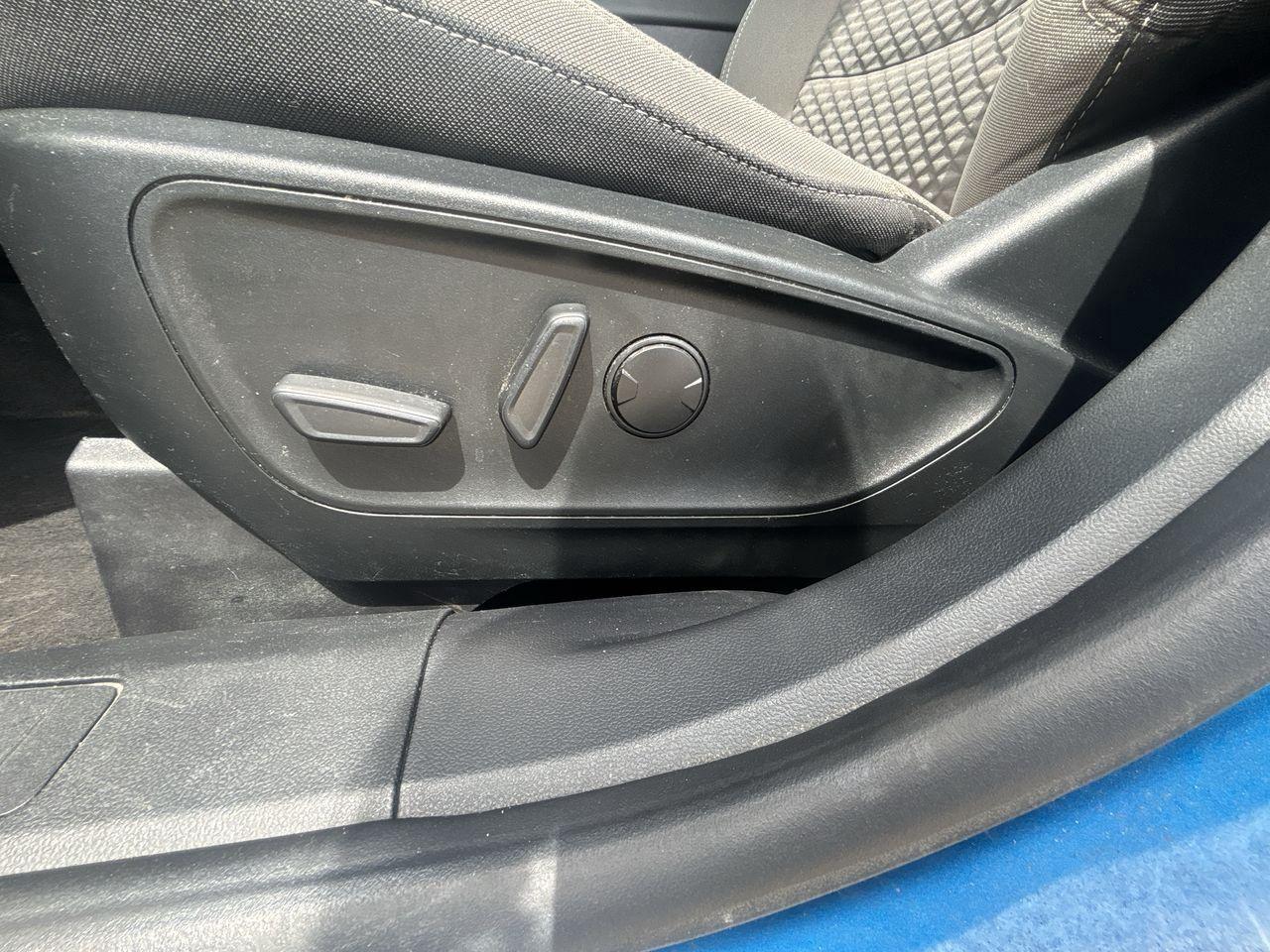 2020 Ford Escape SE AWD Photo5