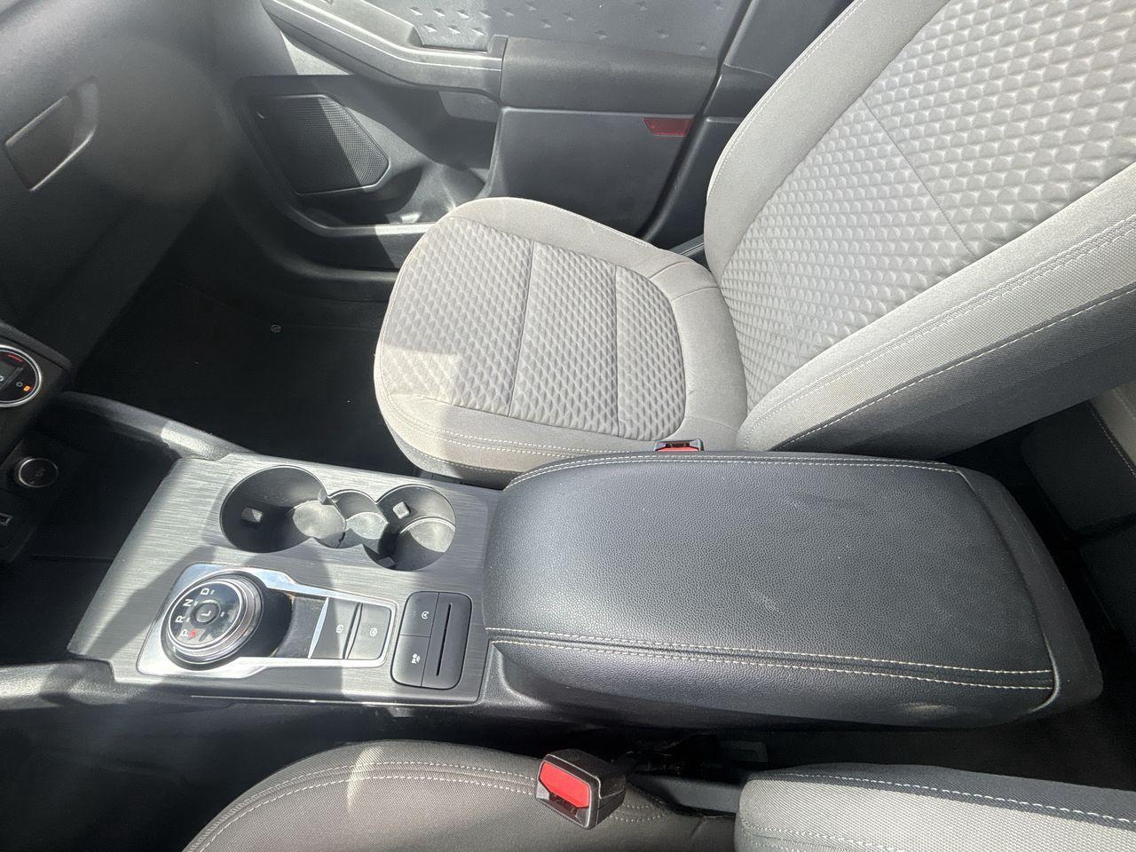 2020 Ford Escape SE AWD Photo5