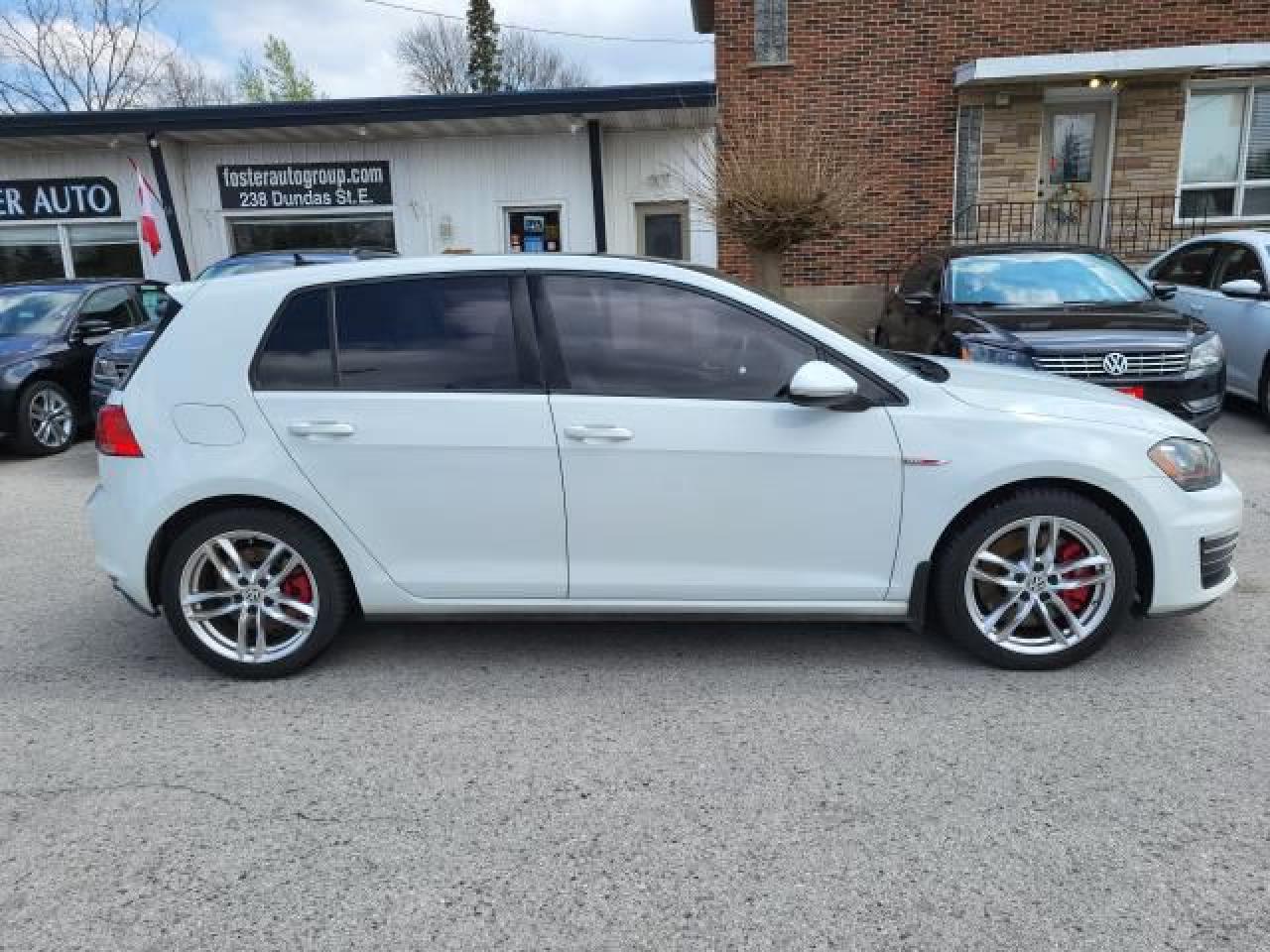 2015 Volkswagen GTI PERFORMANCE Photo2