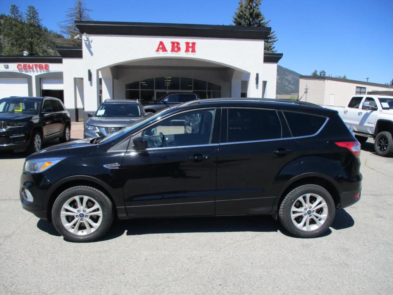 2018 Ford Escape SE 4WD Photo2