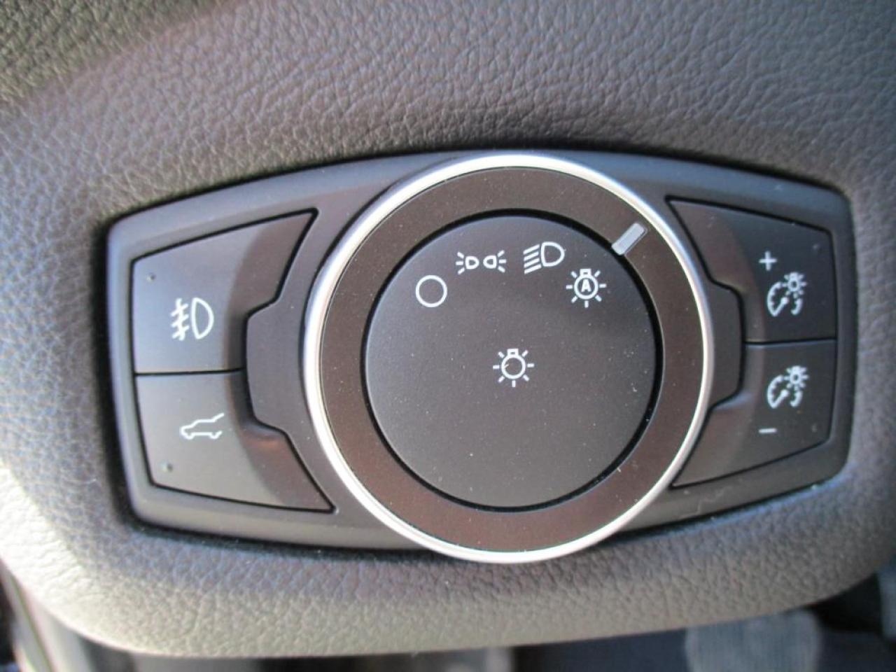 2018 Ford Escape SE 4WD Photo10