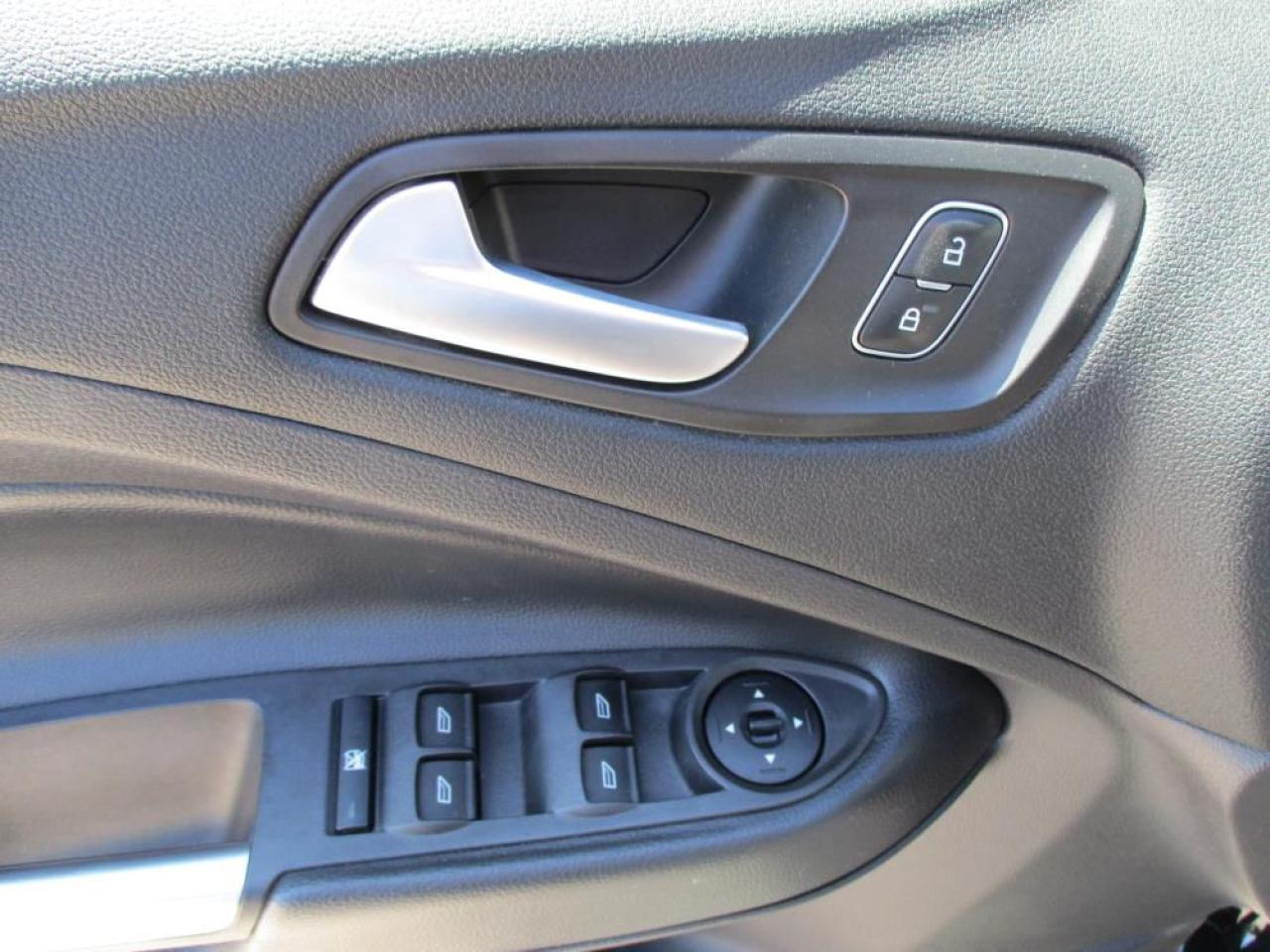2018 Ford Escape SE 4WD Photo9