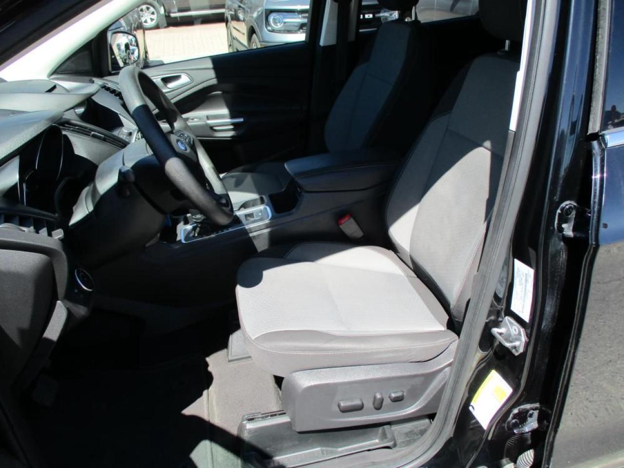 2018 Ford Escape SE 4WD Photo11