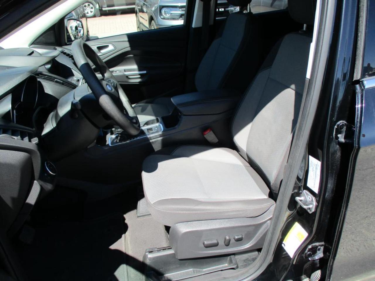 2018 Ford Escape SE 4WD Photo11