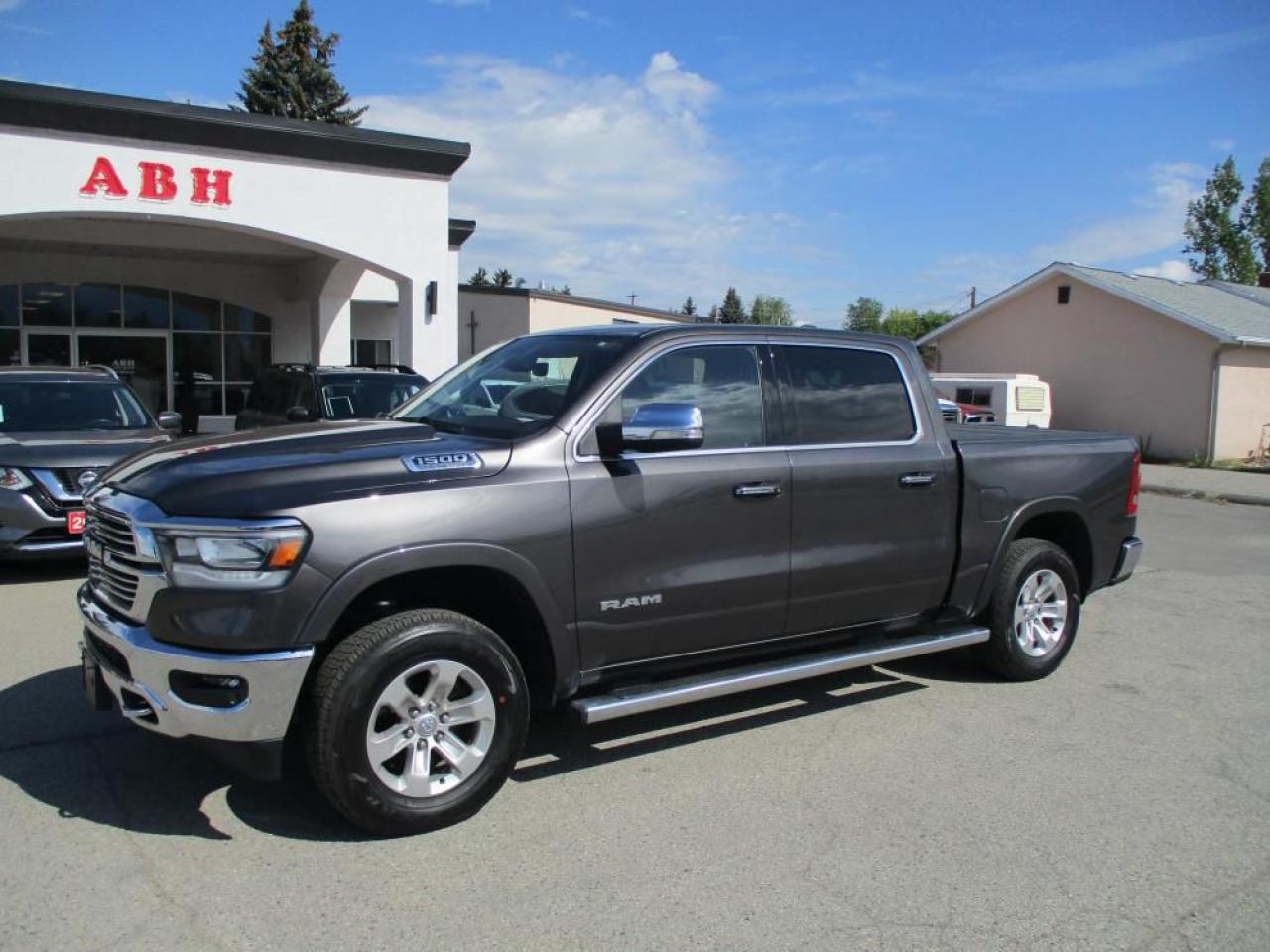 2022 RAM 1500 LARAMIE CREW CAB 4X4