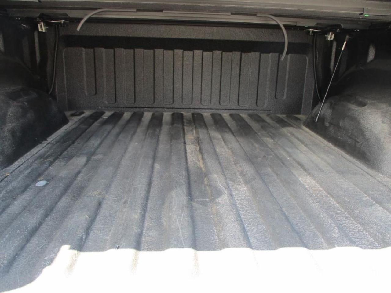 2022 RAM 1500 LARAMIE CREW CAB 4X4 Photo8