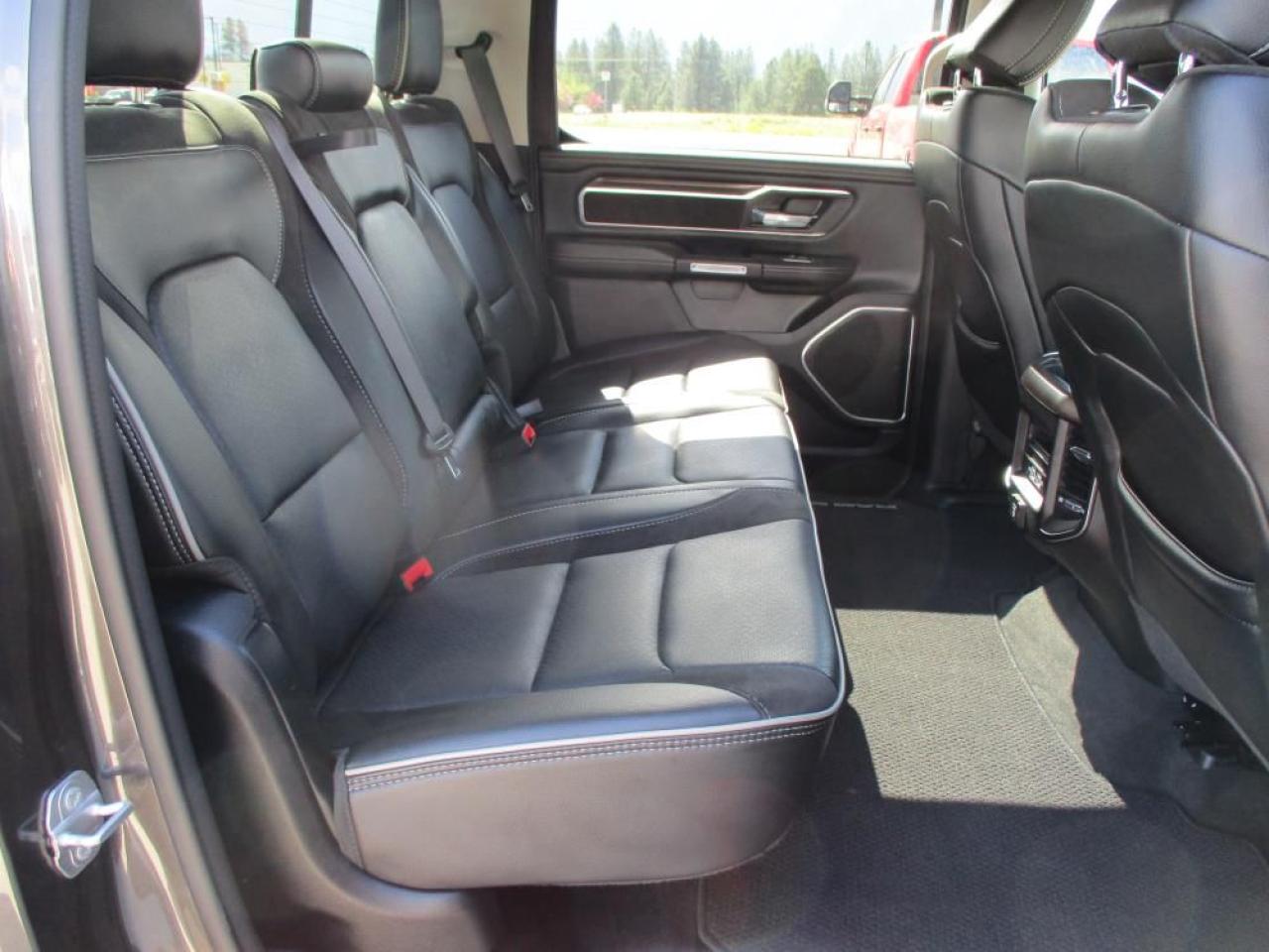 2022 RAM 1500 LARAMIE CREW CAB 4X4 Photo13