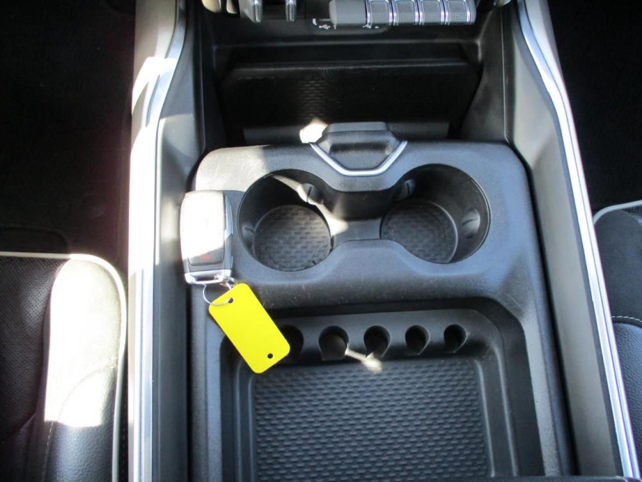 2022 RAM 1500 LARAMIE CREW CAB 4X4 Photo21