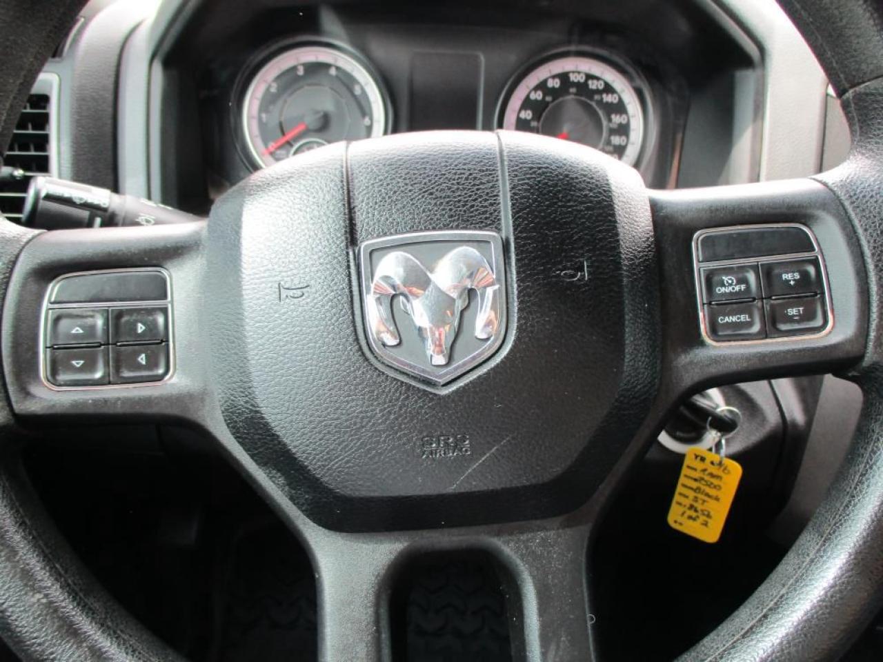 2016 RAM 2500 ST Crew Cab 4X4 Photo15