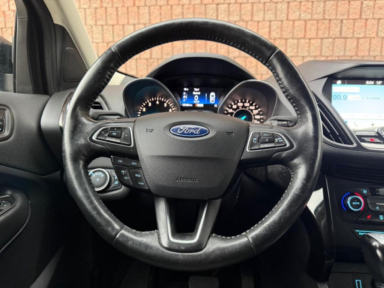 2017 Ford Escape TITANIUM | 4WD | CLEAN CARFAX | TWO-TONE SEATS | NAVI | PANO ROOF | BLUETOOTH | BACK-UP CAM | - Photo #21