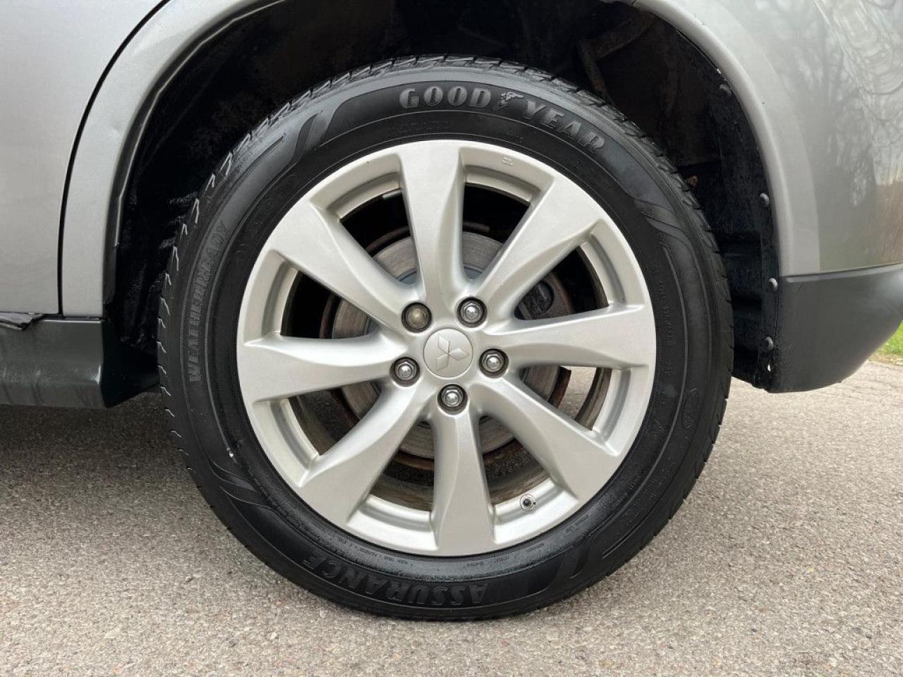2015 Mitsubishi RVR GT | AWC | HEATED SEATS | LIMITED EDITION | ALLOY WHEELS | FOG LIGHTS - Photo #11