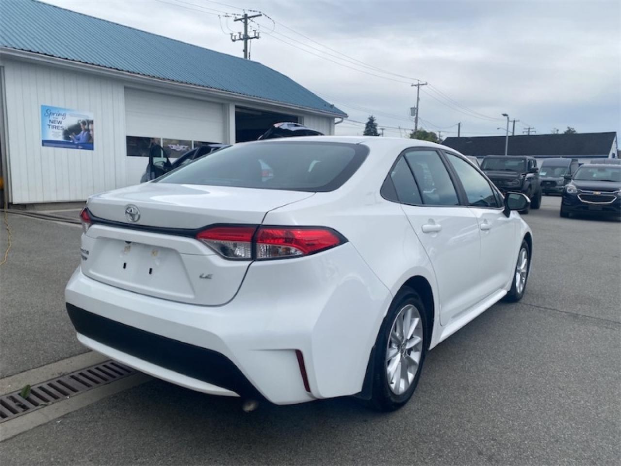 2021 Toyota Corolla LE CVT  - Upgrade Package Photo4