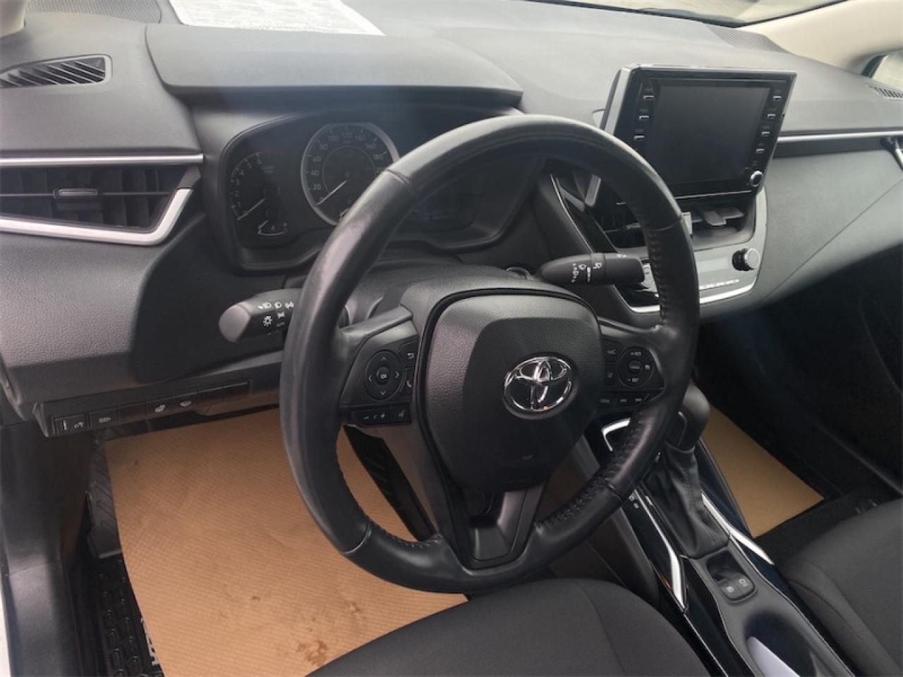 2021 Toyota Corolla LE CVT  - Upgrade Package Photo5