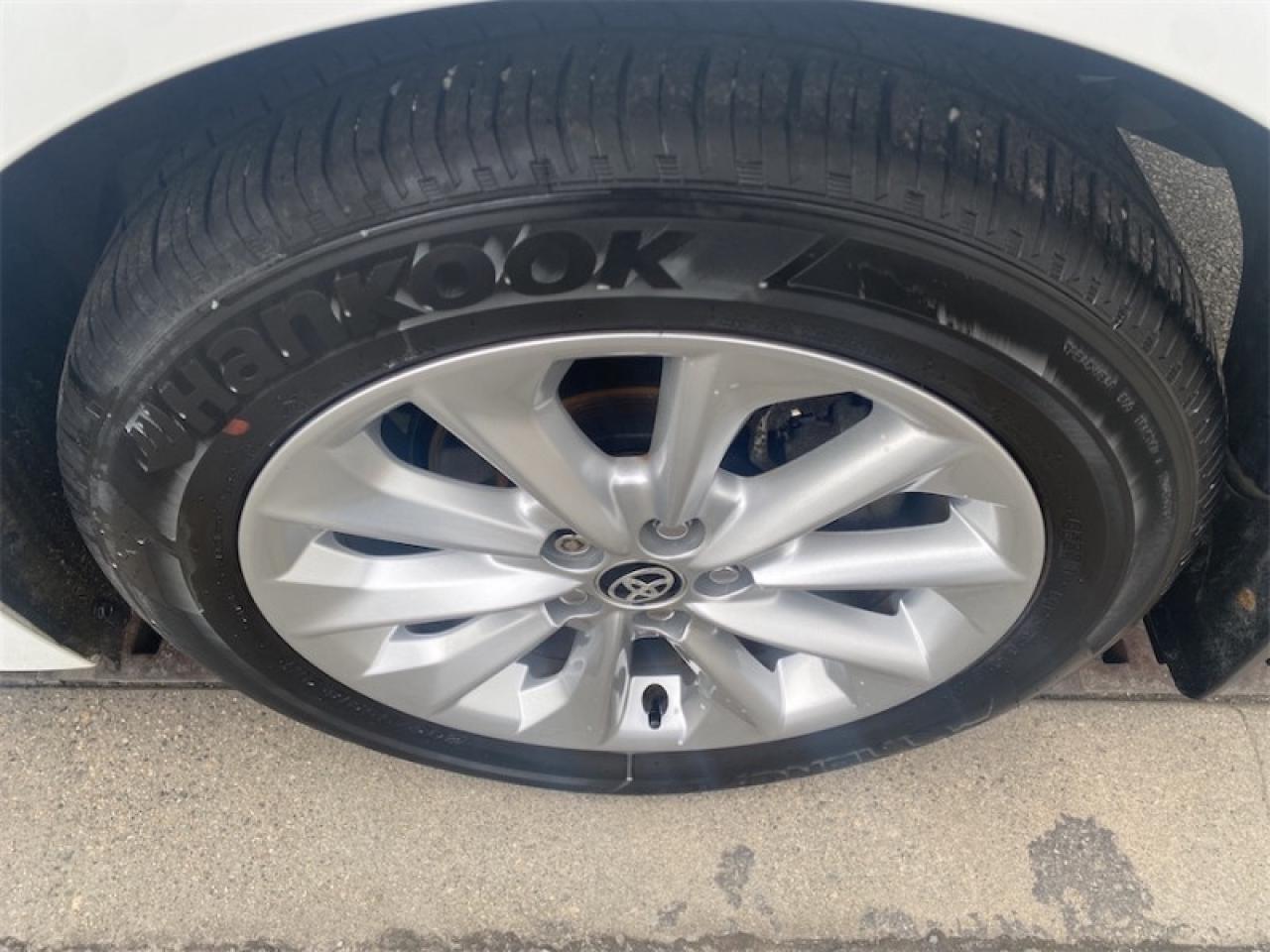 2021 Toyota Corolla LE CVT  - Upgrade Package Photo5