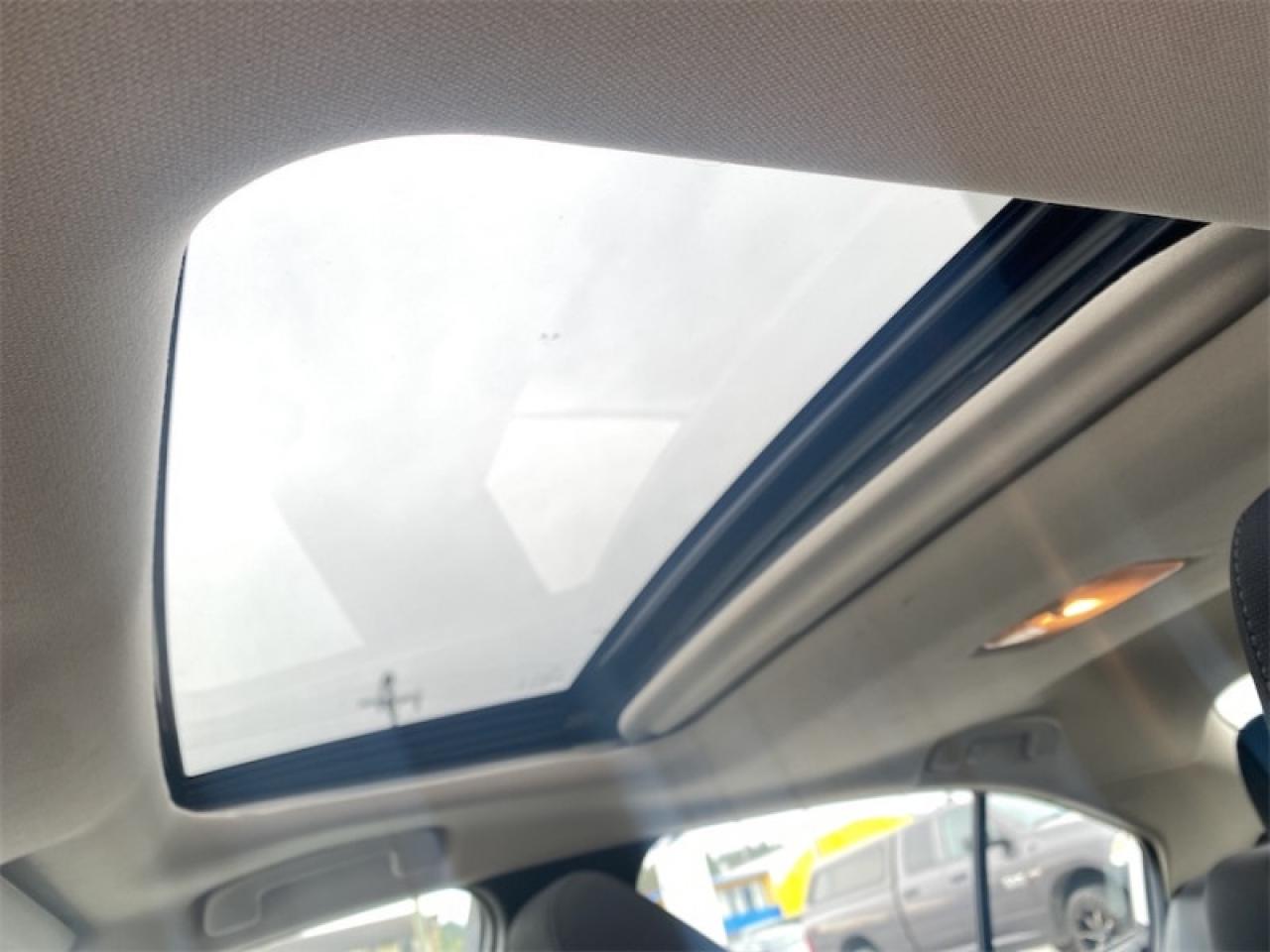2021 Toyota Corolla LE CVT  - Upgrade Package Photo5