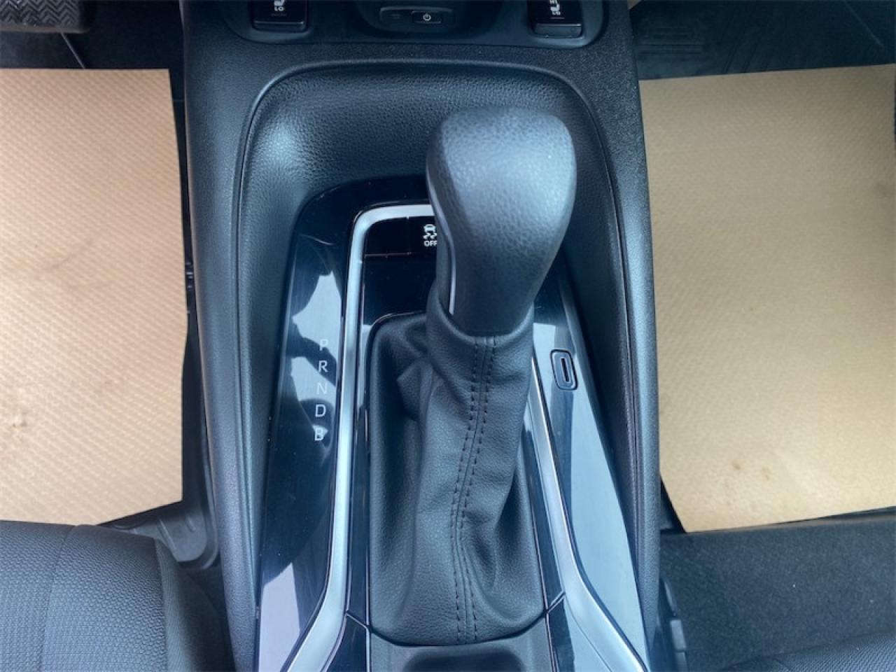 2021 Toyota Corolla LE CVT  - Upgrade Package Photo5