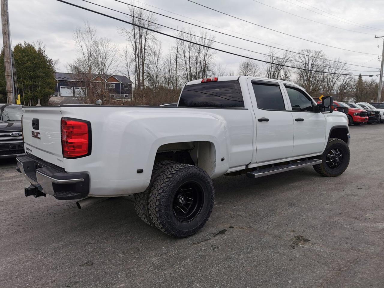 2016 GMC Sierra 3500 HD Crew Cab Long Box - Photo #5