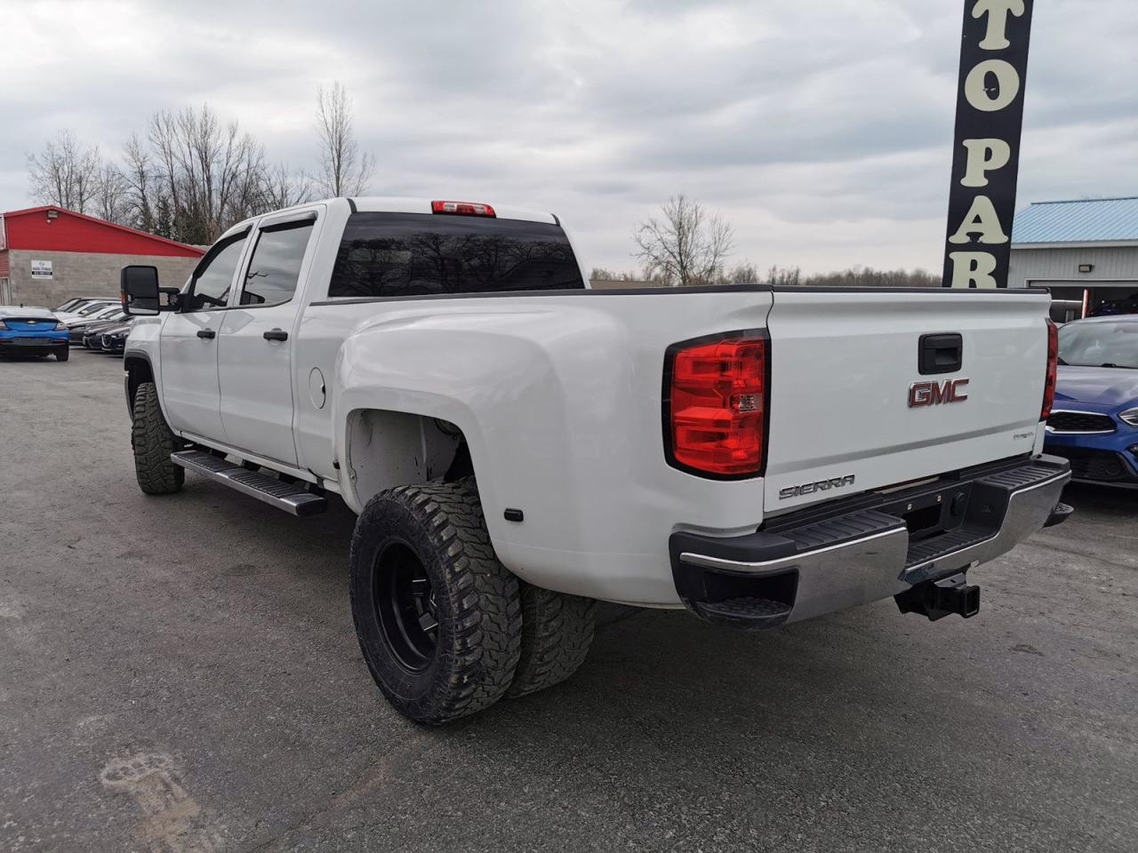 2016 GMC Sierra 3500 HD Crew Cab Long Box - Photo #3