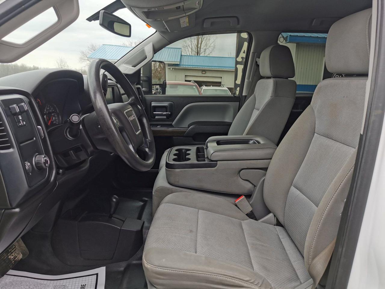 2016 GMC Sierra 3500 HD Crew Cab Long Box - Photo #9