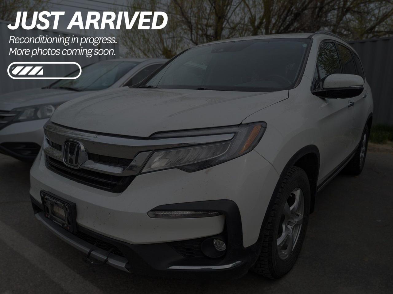Used 2020 Honda Pilot Touring 7P $286 BI-WEEKLY - EXTENDED WARRANTY, SMOKE-FREE, ONE OWNER, LOCAL TRADE for sale in Cranbrook, BC