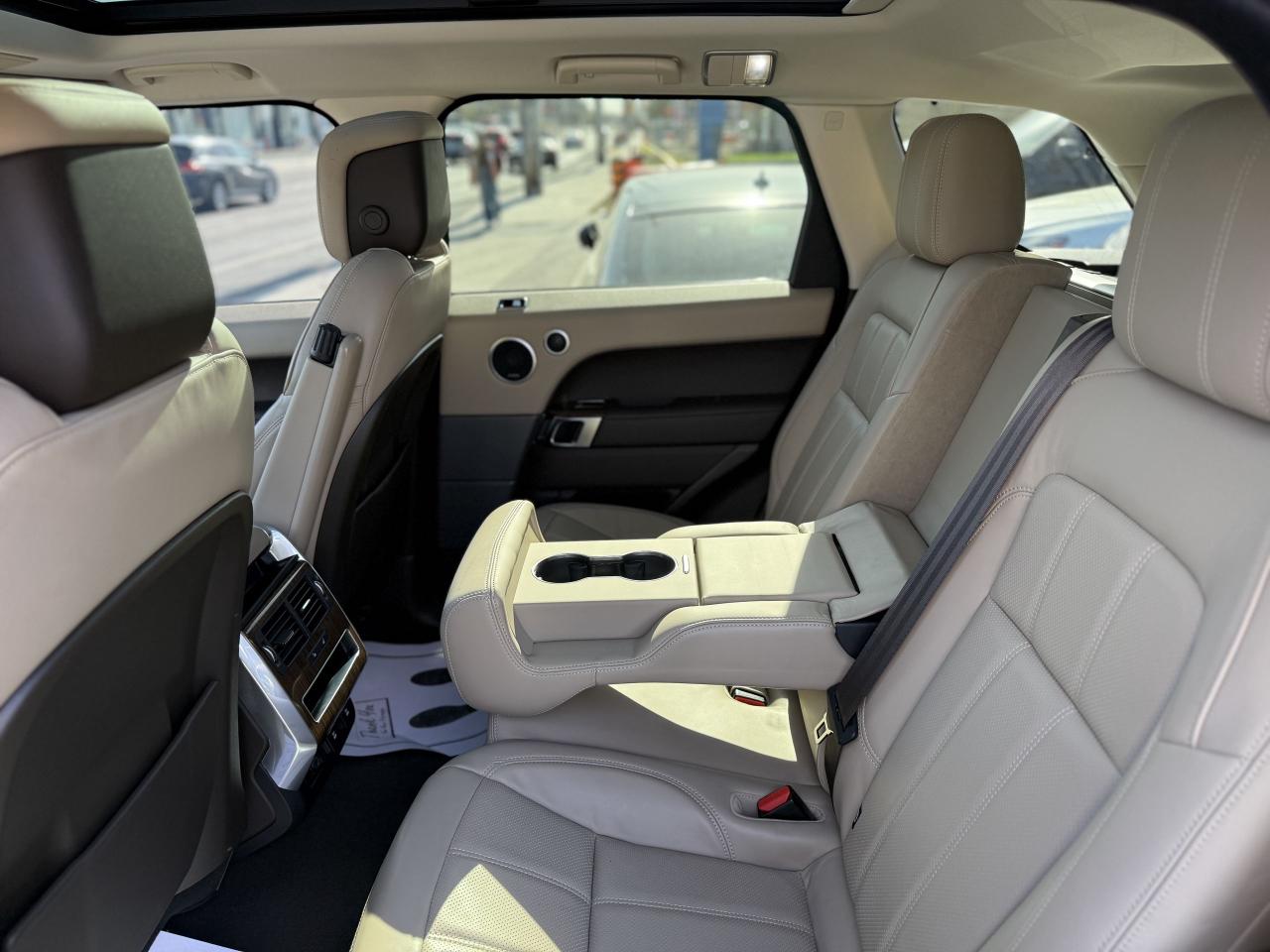2019 Land Rover Range Rover Sport HSE | MERIDIAN | PANO | LOADED - Photo #38