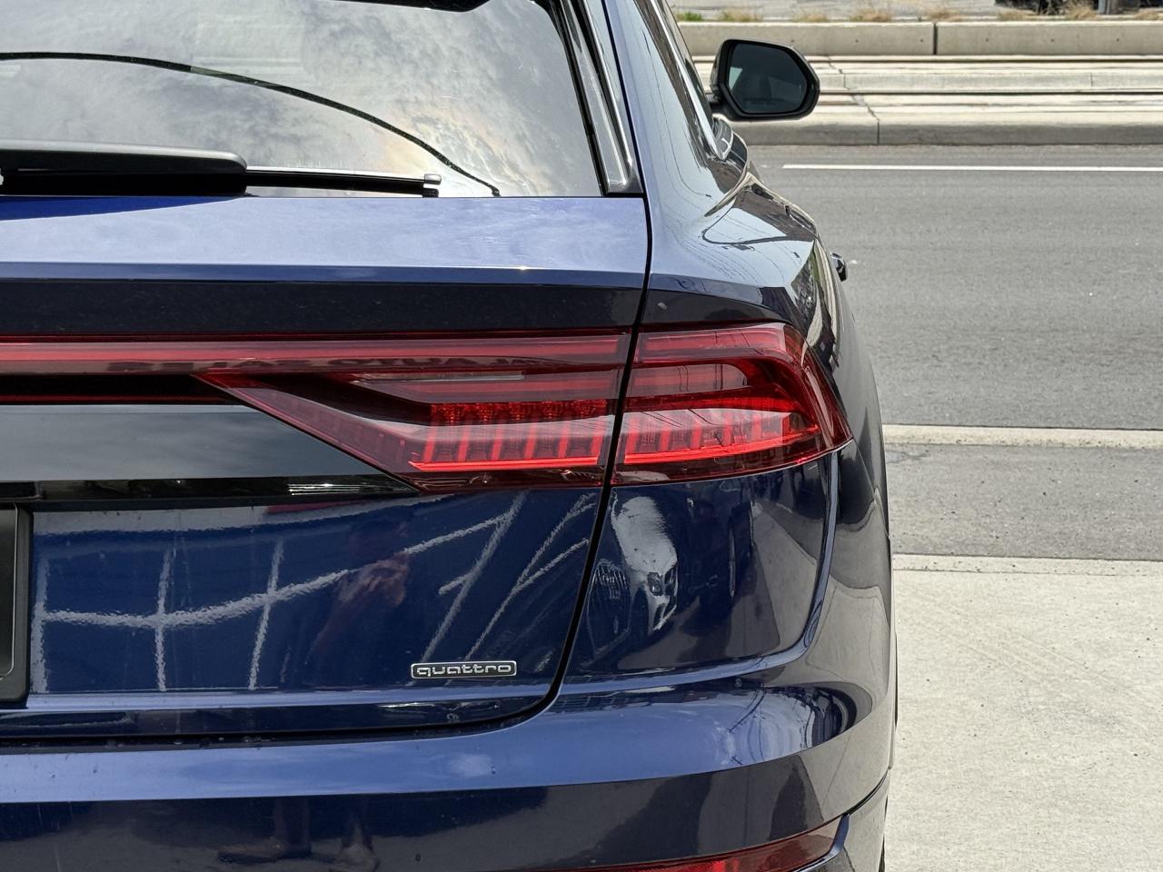 2019 Audi Q8 TECHNIK | PANO | LOADED | - Photo #9