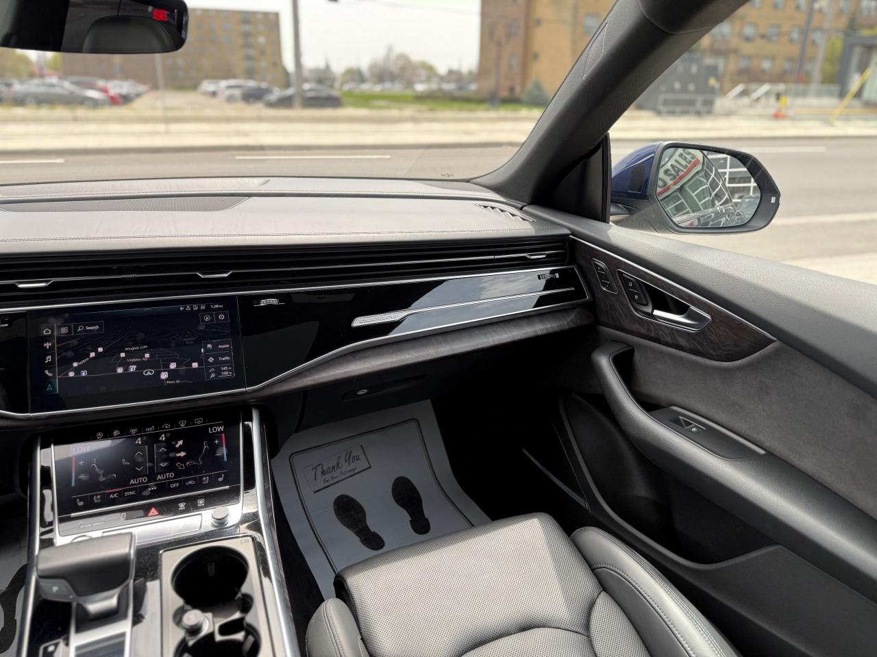 2019 Audi Q8 TECHNIK | PANO | LOADED | - Photo #16