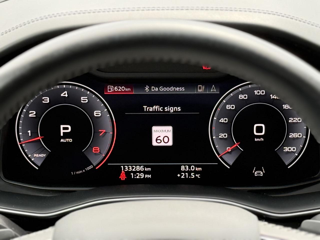 2019 Audi Q8 TECHNIK | PANO | LOADED | - Photo #21