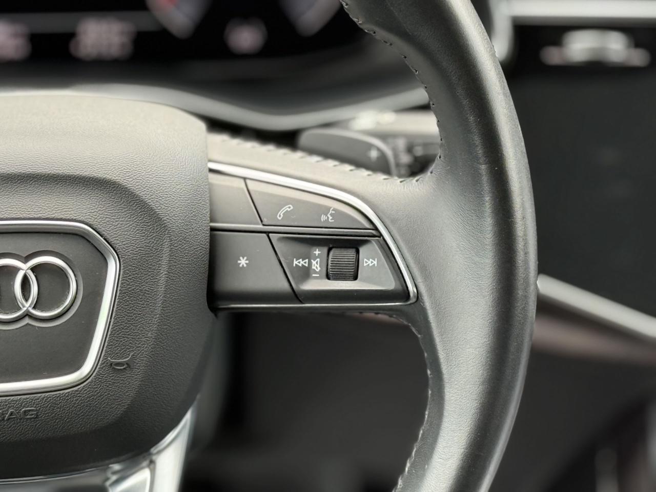 2019 Audi Q8 TECHNIK | PANO | LOADED | - Photo #20