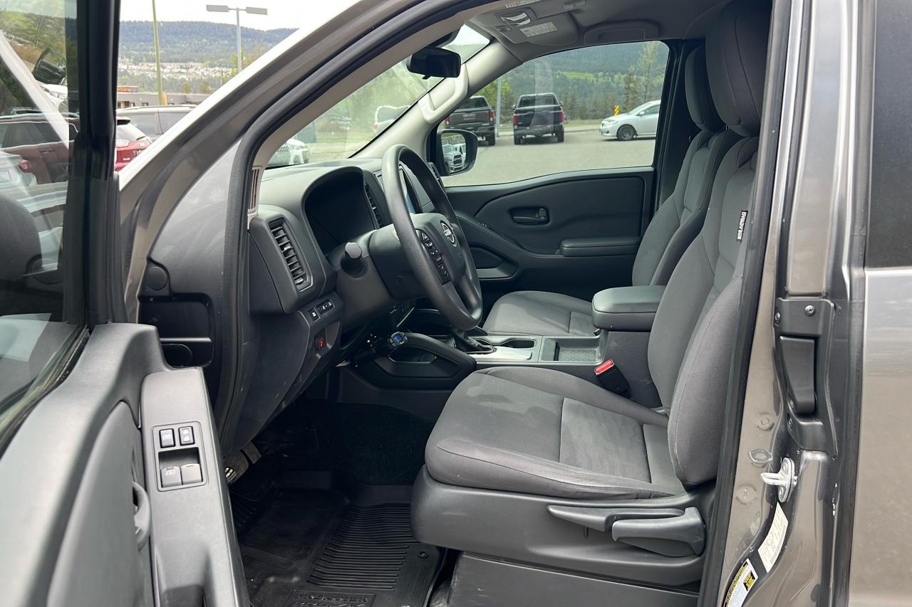 2022 Nissan Frontier S Photo