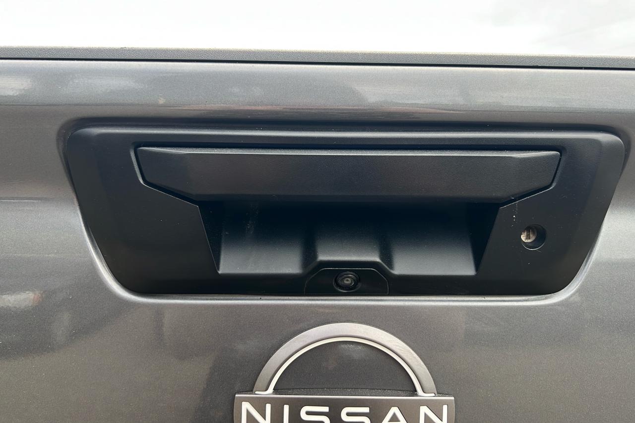 2022 Nissan Frontier S Photo