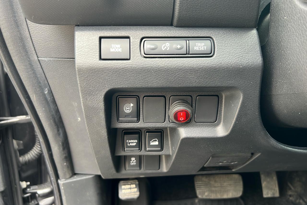 2022 Nissan Frontier S Photo