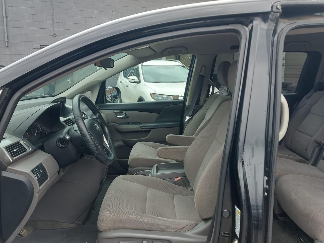 2017 Honda Odyssey EX Photo