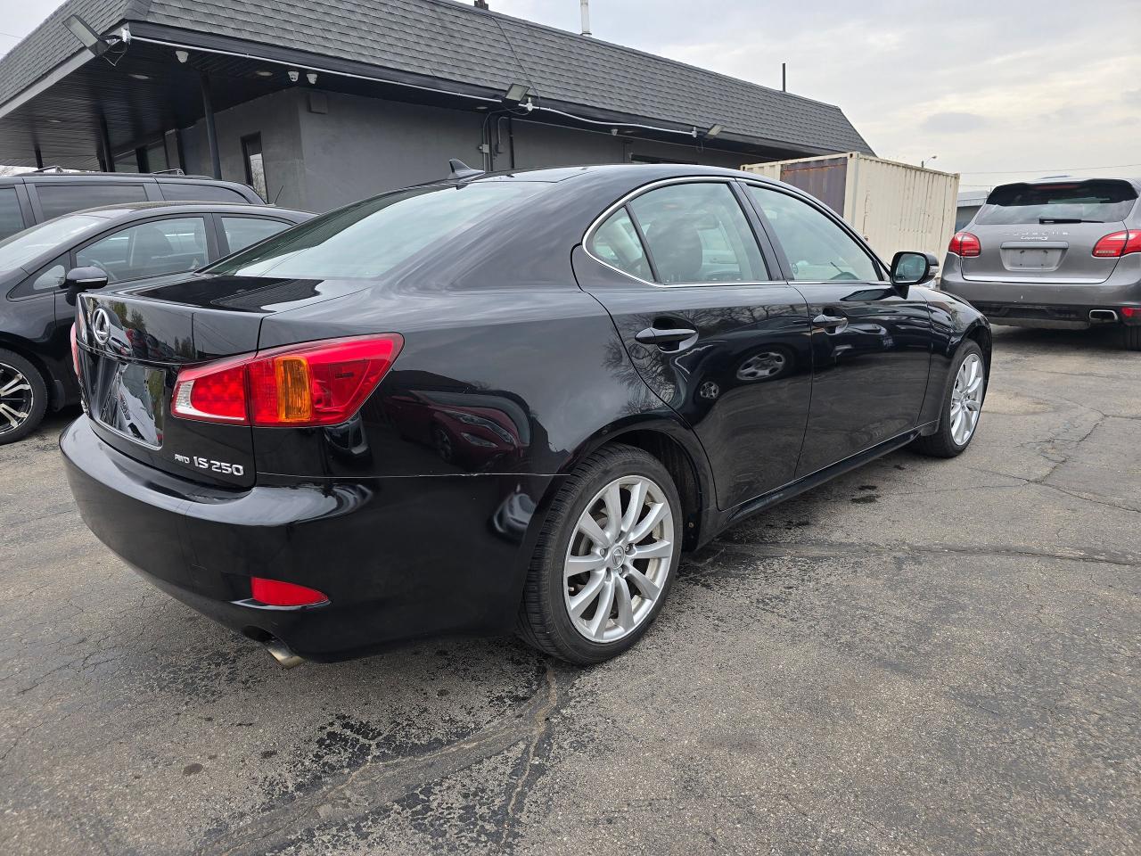 2009 Lexus IS 250 AWD - Photo #9