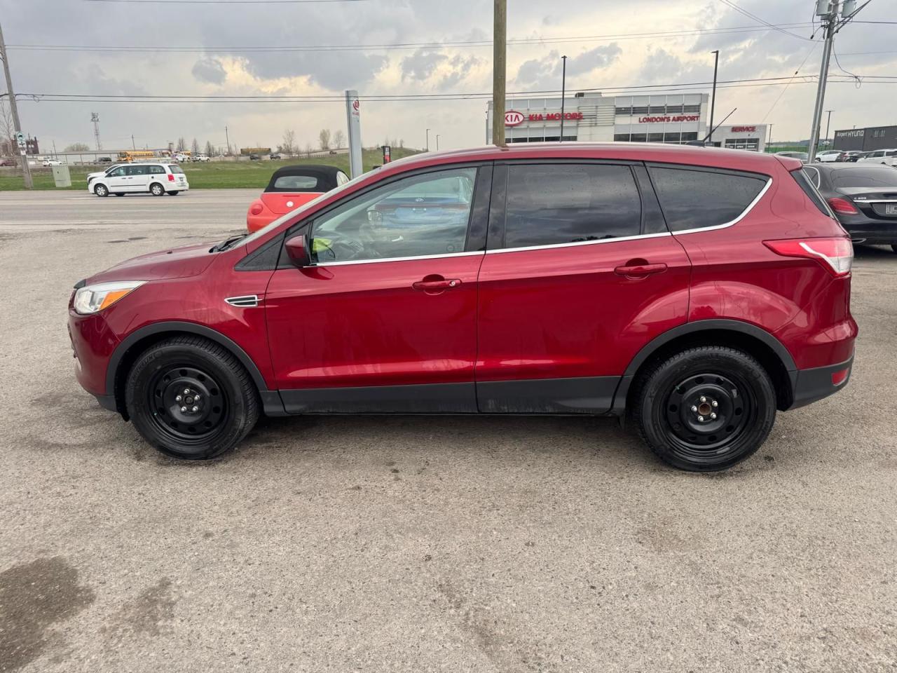 2013 Ford Escape SE, 4 CYL, GREAT SHAPE, SUV, CERTIFIED - Photo #2