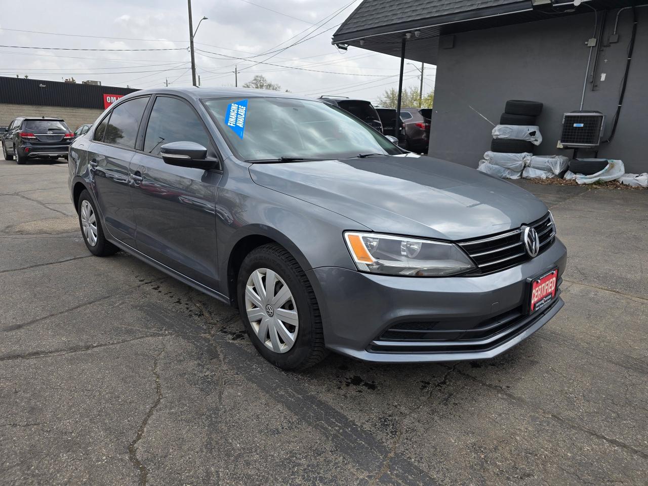 2016 Volkswagen Jetta TRENDLINE+ - Photo #4