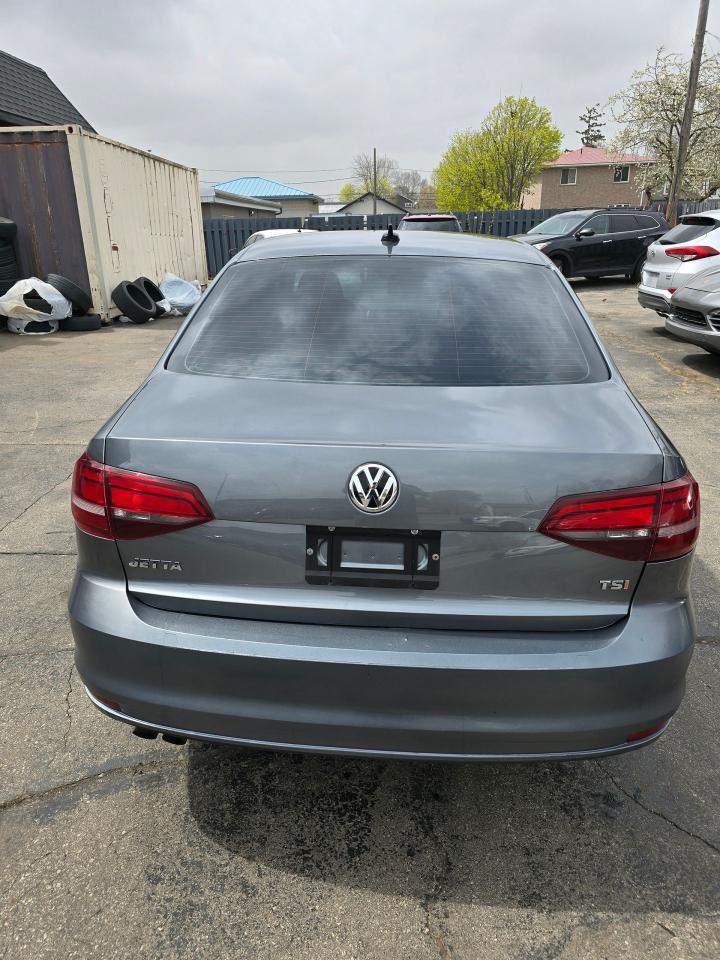 2016 Volkswagen Jetta TRENDLINE+ - Photo #8