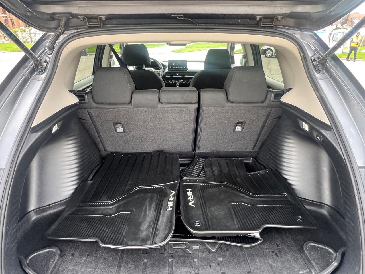 2023 Honda HR-V LX - Photo #4