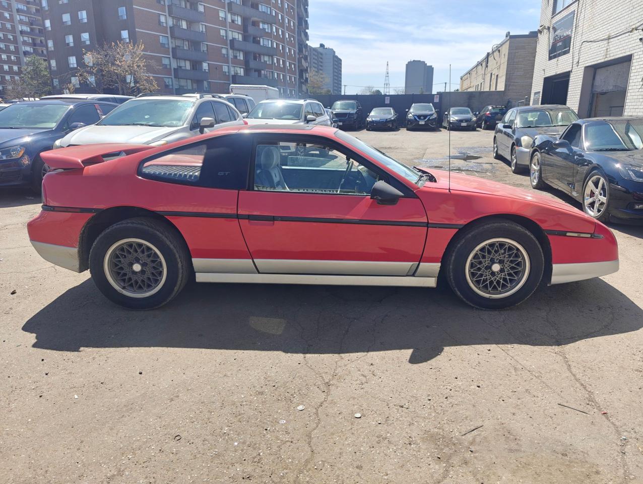 1986 Pontiac Fiero Sport GT Photo4