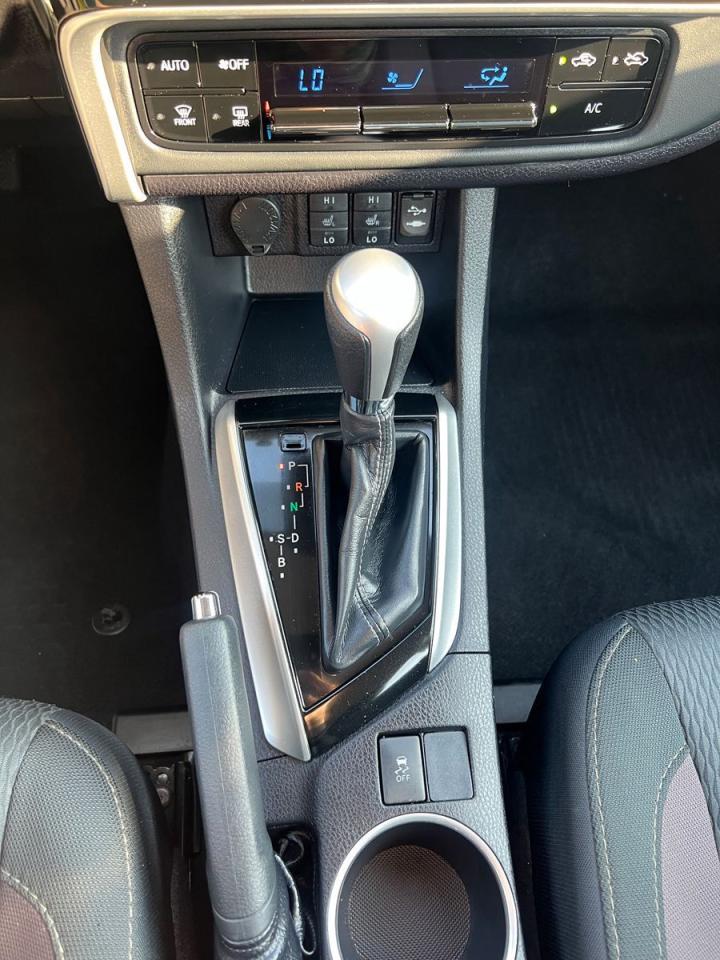 2019 Toyota Corolla LE - Photo #18